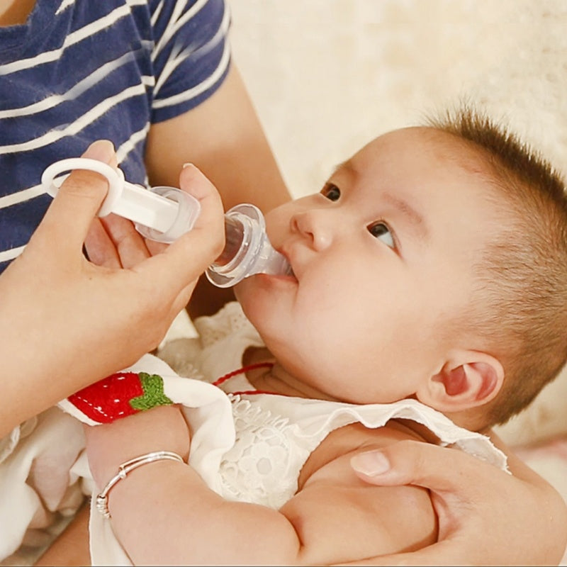 BTN Baby Syringe Medicine Feeder – Infant Pacifier Type Safe Medicine Dispenser - Baby Time Now